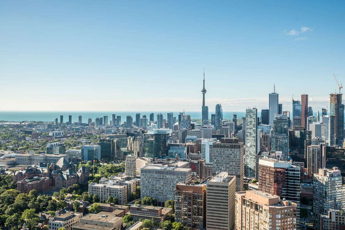 Decline in foreign buyers in real estate deals of Toronto and Hamilton