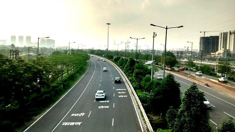 real-estate-markets-boom-along-the-noida-greater-noida-expressway.jpg