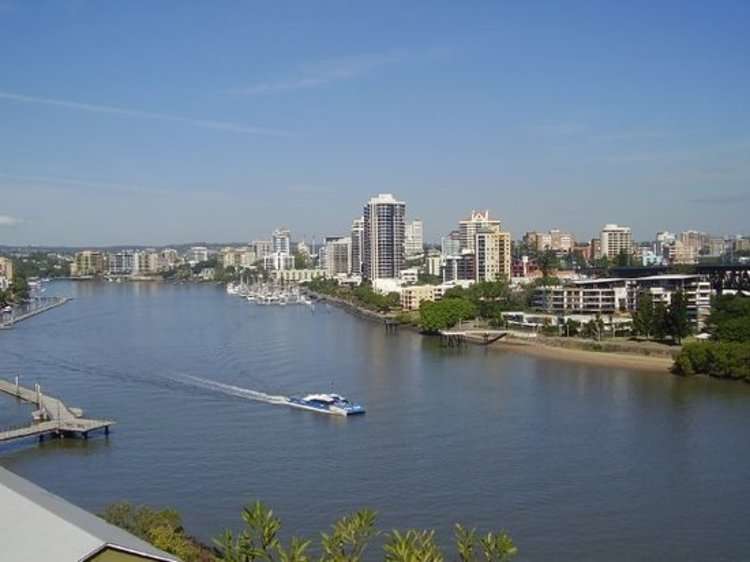 riverfront-property-becomes-immensely-popular-in-brisbane.jpg