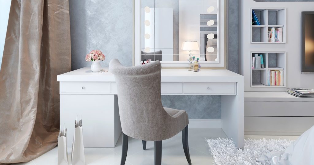 Mirrors-at-Decors