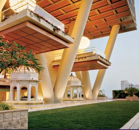 Mukesh-Ambani-House-Exterior