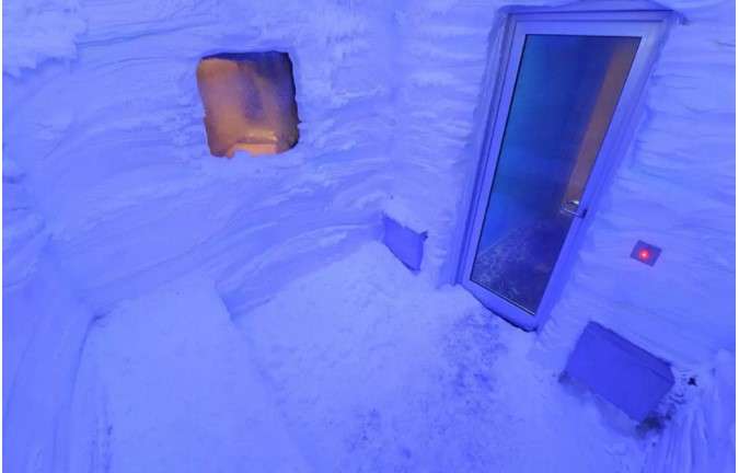 Mukesh-Ambani-House-Snow-Room