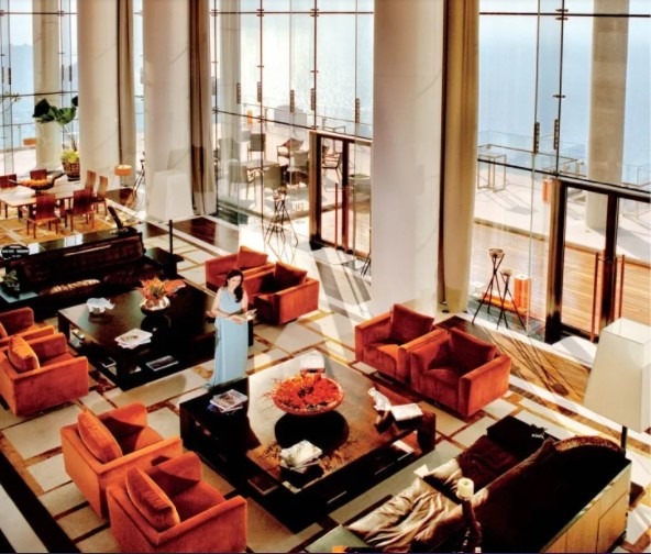 Mukesh-Ambani-House-living-area