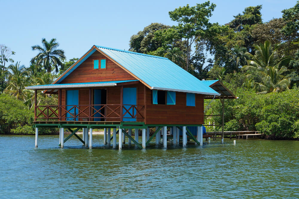 Bungalow in the Caribbean Sea, Panama