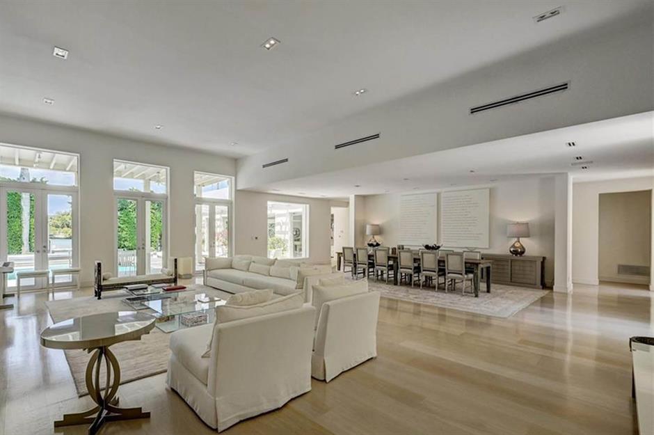 shakira-miami-house-dining-room