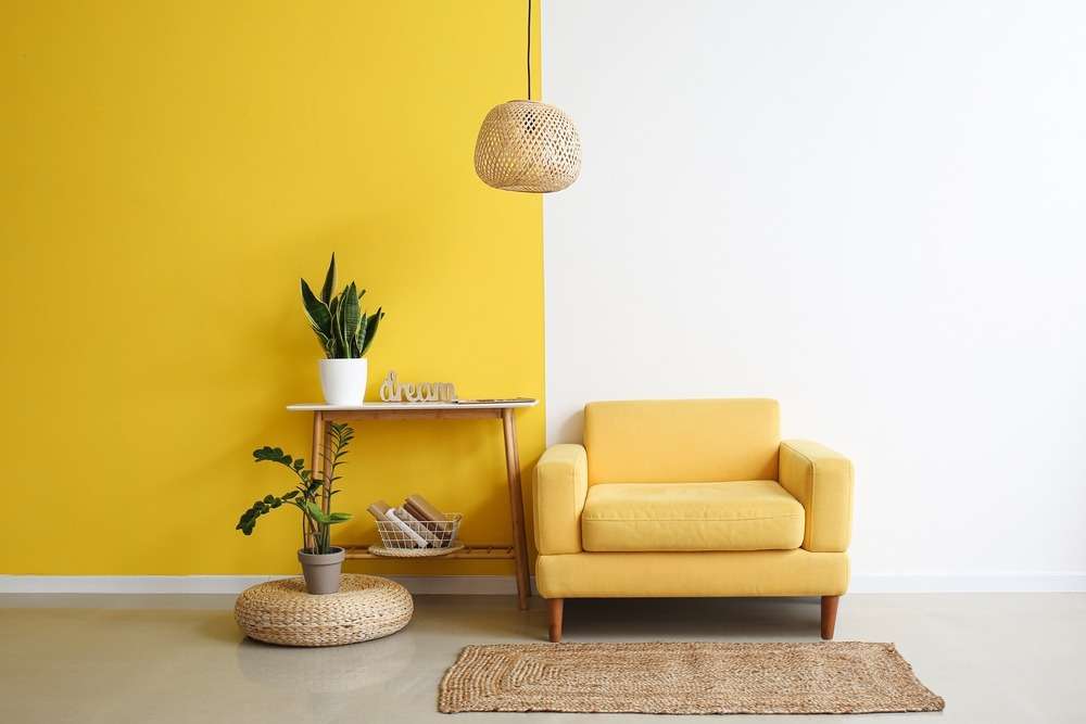 Yellow and White Wall Colour Combinations