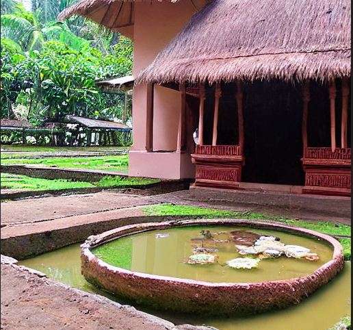 Ambal Kulam in a Kerala Traditional House