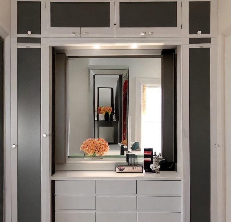 Built in Almirah With Makeup Vanity