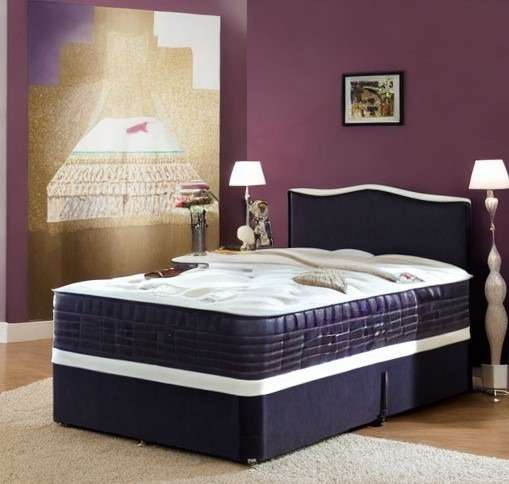 Two poster Divan Bed 