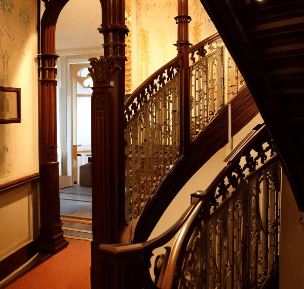 Victorian Stairs Railing Design