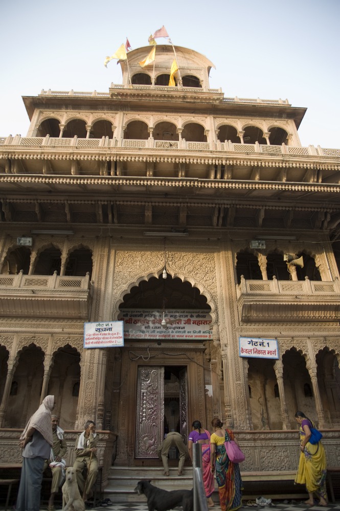 Banke-Bihari-Temple-on-Holi-Festival-3