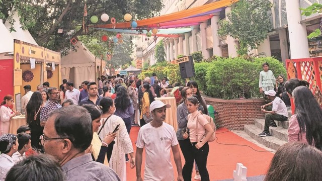 Gated Community - Festival